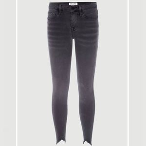 FRAME - Le Skinny De Jeanne Crop Double Triangle Raw Hem in Tull